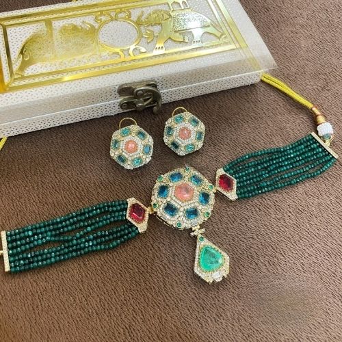 Elegant Green Choker Necklace Set with Earrings for Women